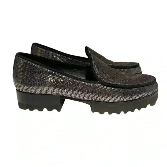 Donald J. Pliner Shoes - Donald Pliner Elen loafer silver metallic lug sole slip on leather 7